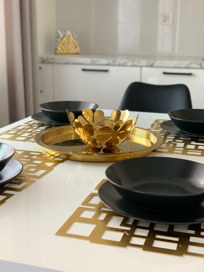 Zacisze De Lux Apartment